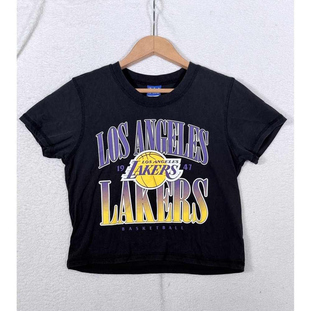 Ultra Game NBA Los Angeles Lakers Cropped T Shirt Women Medium Black Graphic Tee